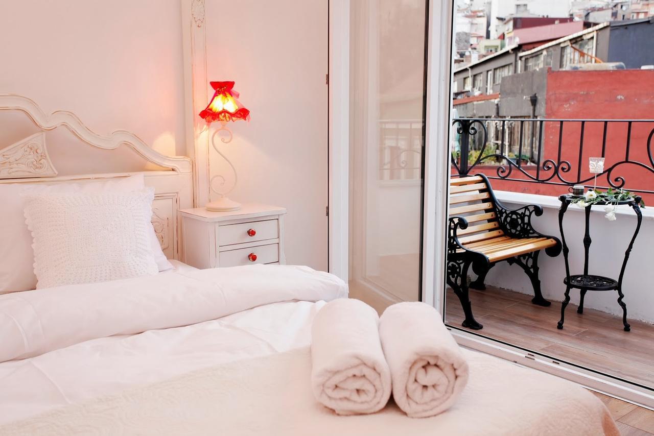 The White Swan Suites Beyoglu Istanbul Exterior photo